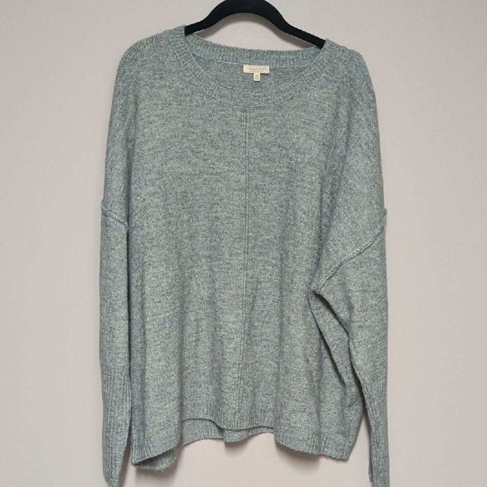 Elegant Women's Crew Neck Sweater - Soft Green